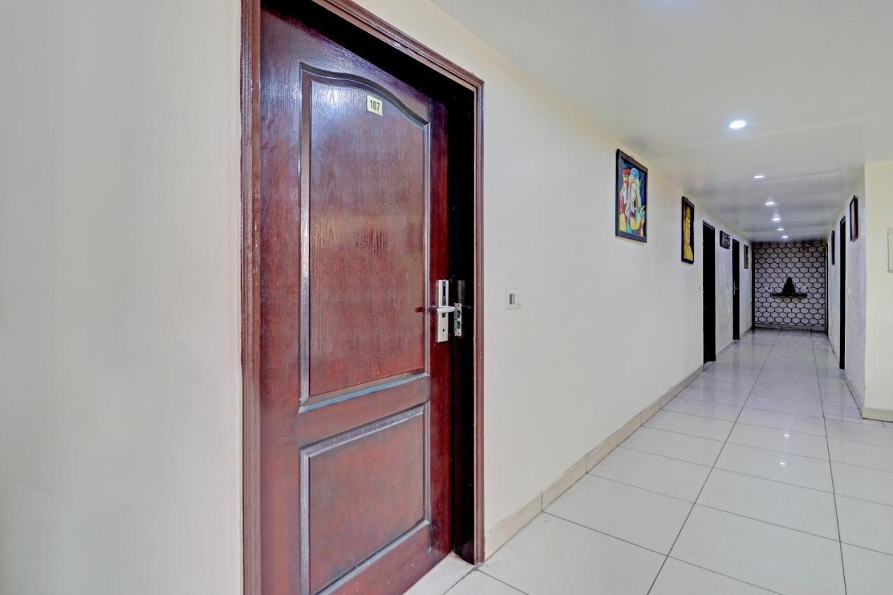 Oyo 74073 Hotel Abhishek Ludhiana Exterior foto